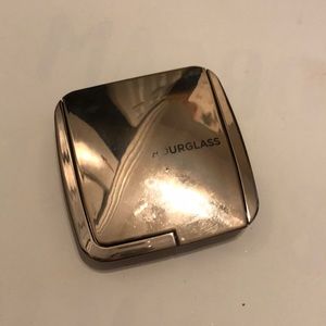 Hourglass Radiant Magenta Blush